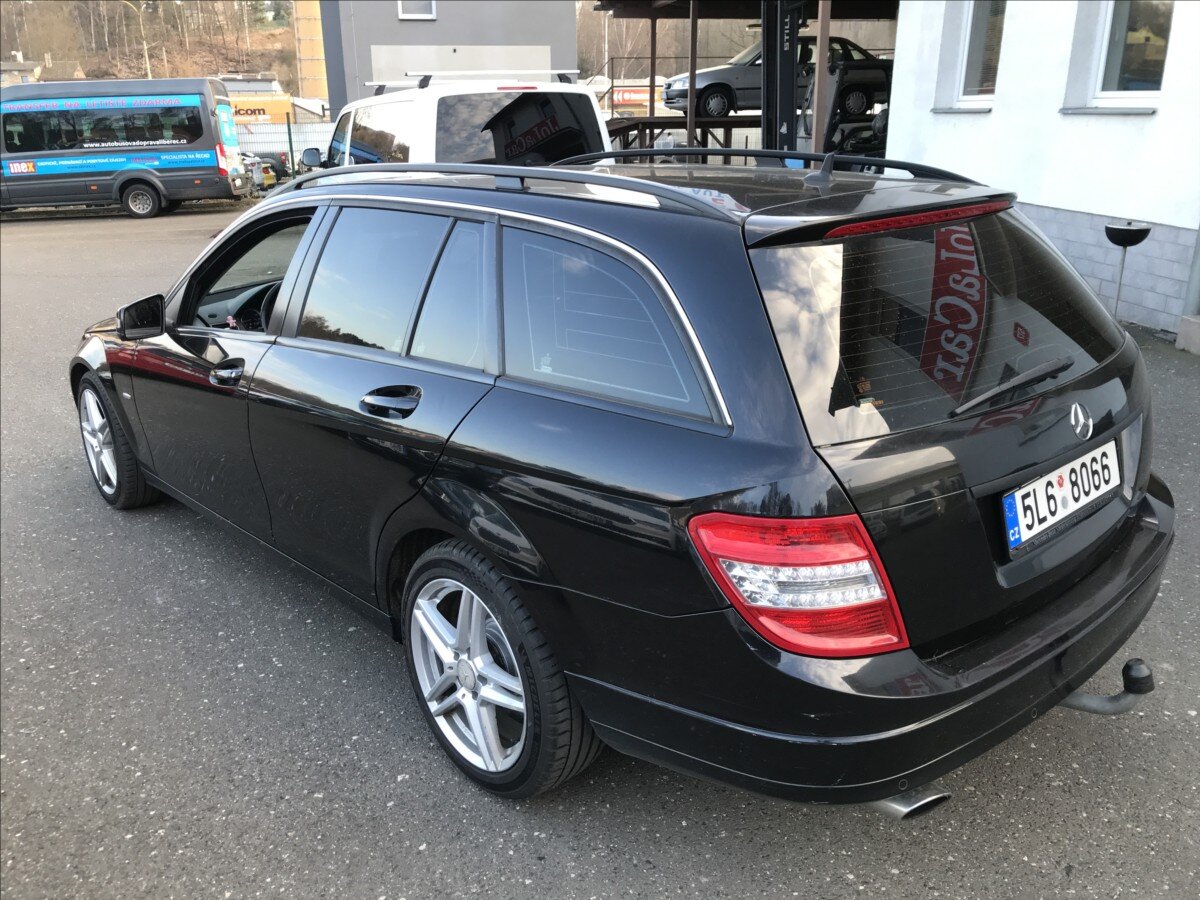 Mercedes-Benz Třídy C Kombi 1,8 l 135 kw