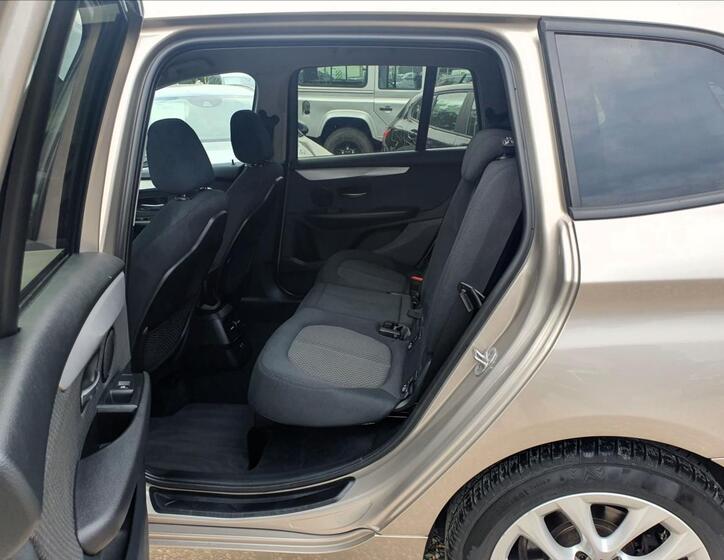 BMW Řada 2 14