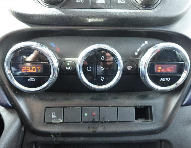 Iveco Daily Ostatní 2,3 l 100 kw