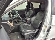 Jeep Cherokee SUV 2,2 l 147 kw