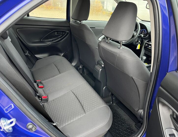 Toyota Yaris Cross 16