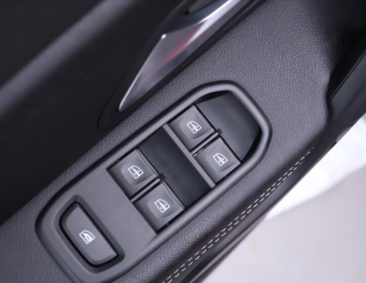 Dacia Duster SUV 999,0 67 kw