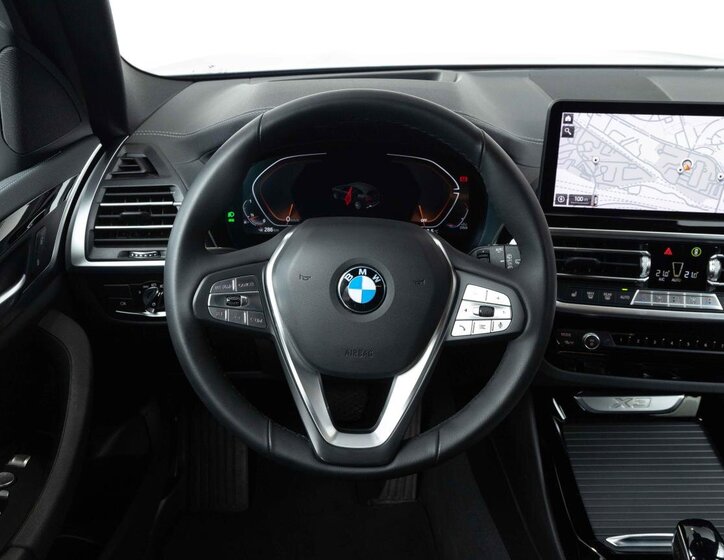 BMW X3 SUV 2,0 l 135 kw