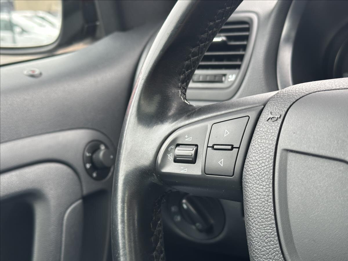 Škoda Roomster Kombi 1,2 l 77 kw