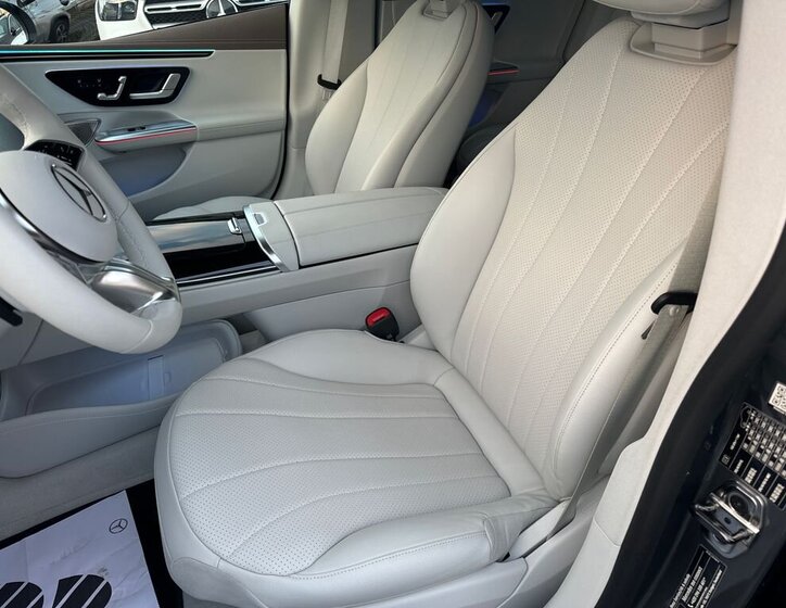 Mercedes-Benz EQE 13