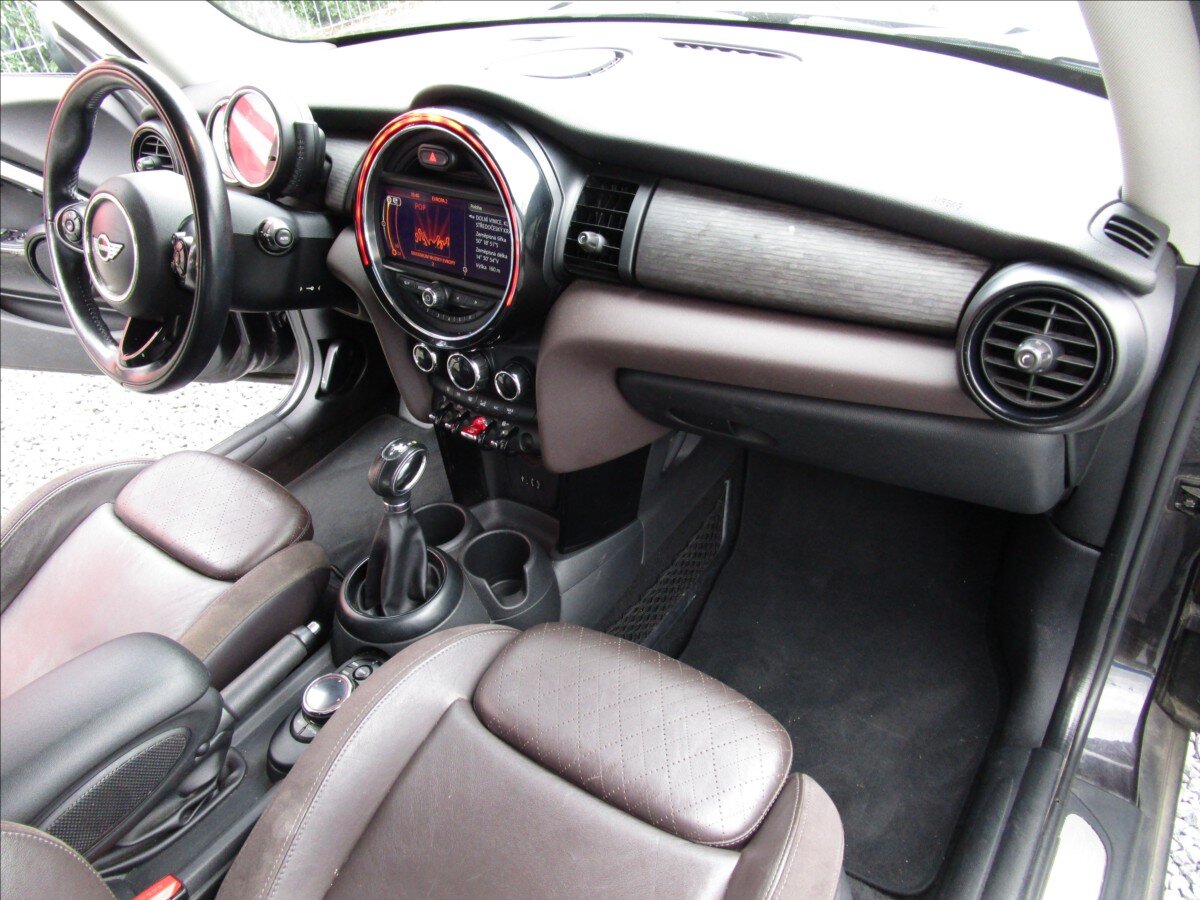 Mini Cooper Hatchback 1,5 l 85 kw