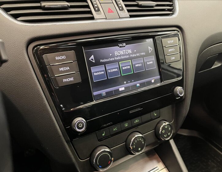 Škoda Octavia Liftback 1,8 l 132 kw