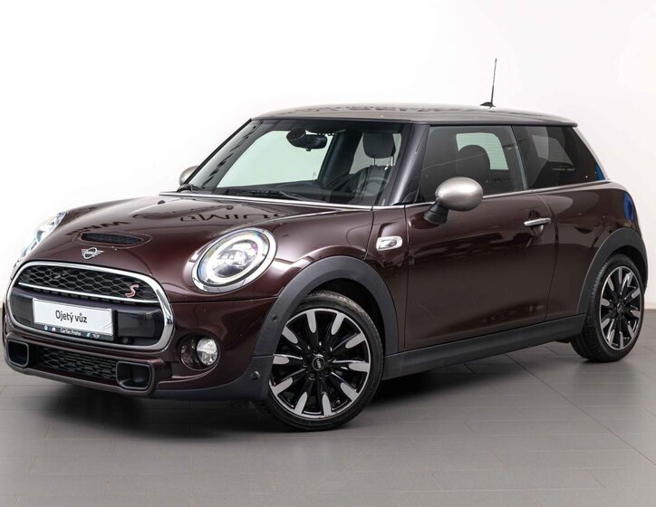 Mini Cooper Hatchback 2,0 l 141 kw