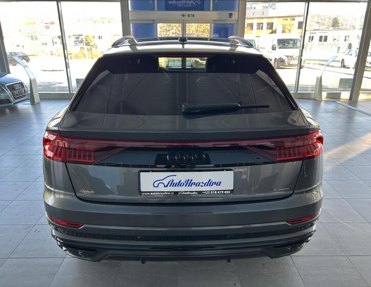Audi Q8 SUV 3,0 l 250 kw