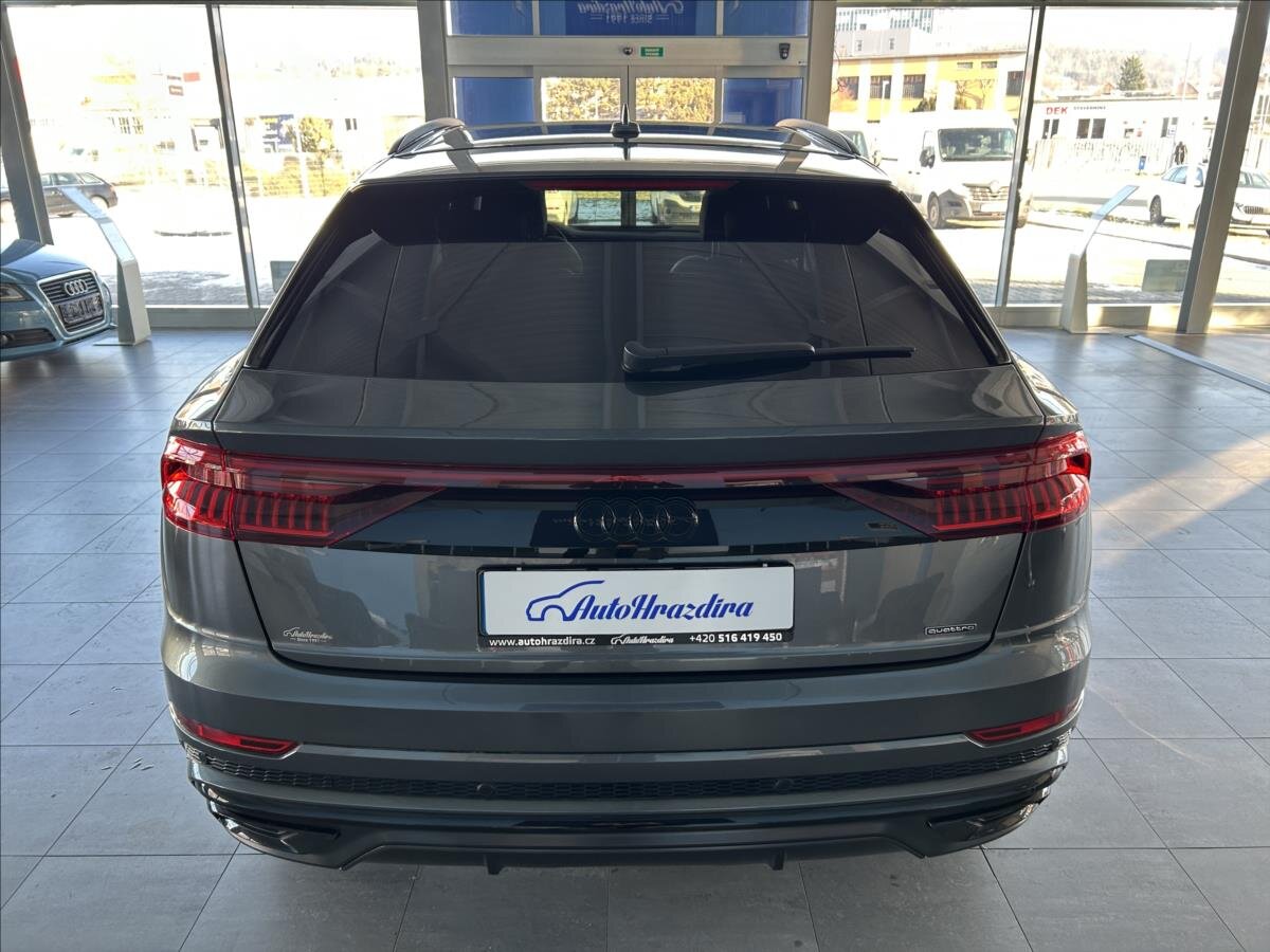 Audi Q8 SUV 3,0 l 250 kw