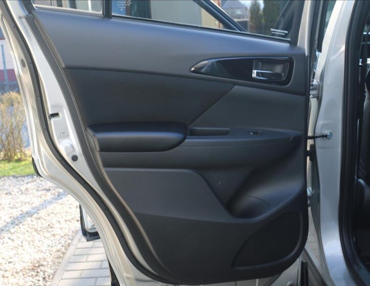 Mitsubishi Eclipse Cross Kombi 1,5 l 120 kw