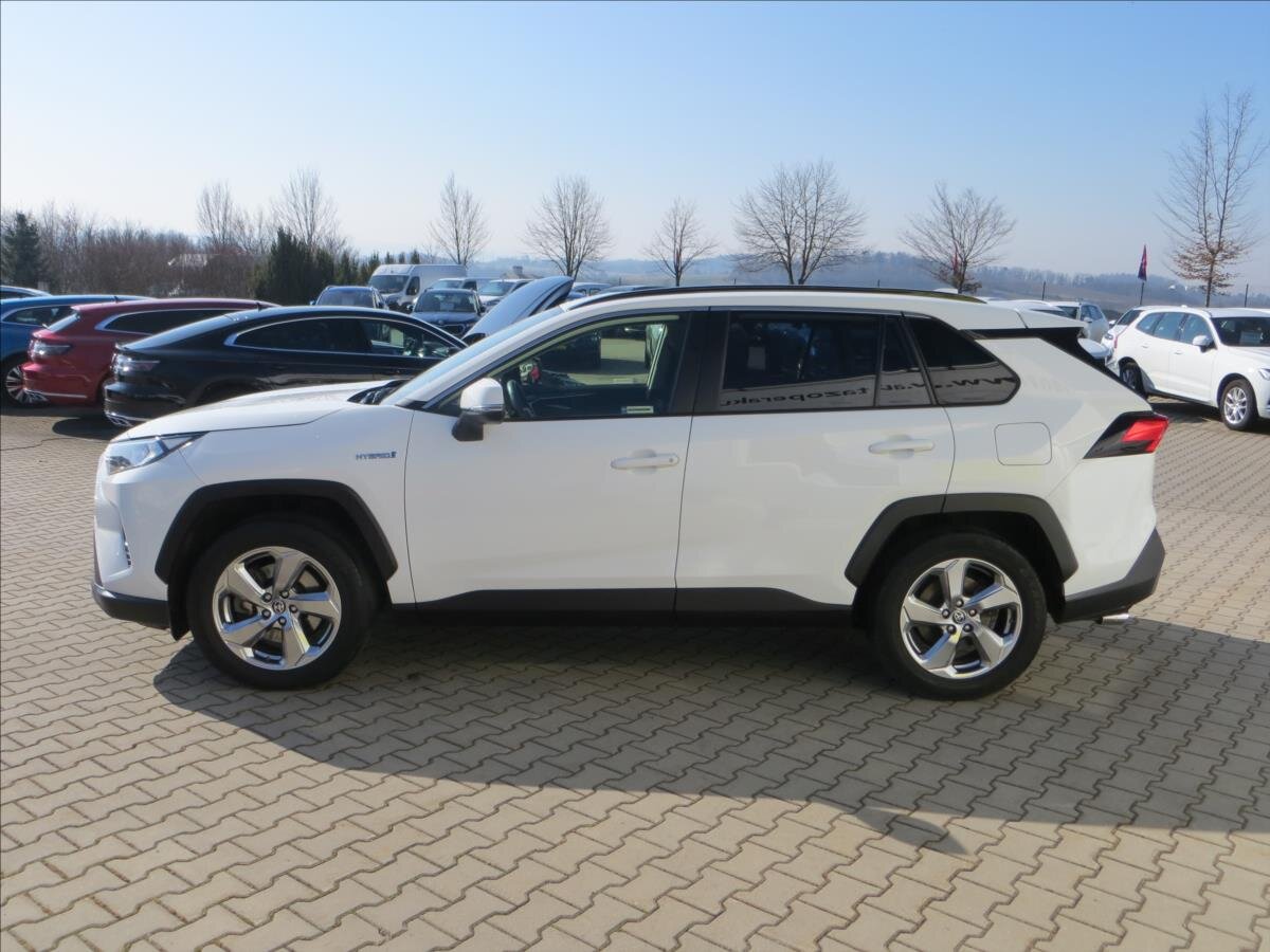 Toyota RAV4 SUV 2,5 l 131 kw