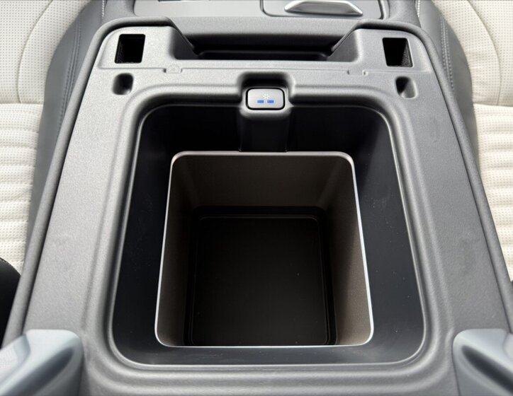 Land Rover Discovery SUV / Terénní 3,0 l 257 kw