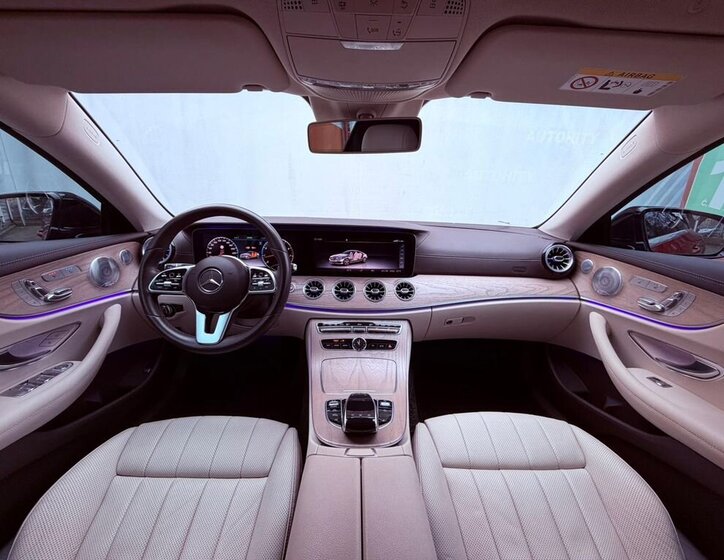 Mercedes-Benz Třídy E 17