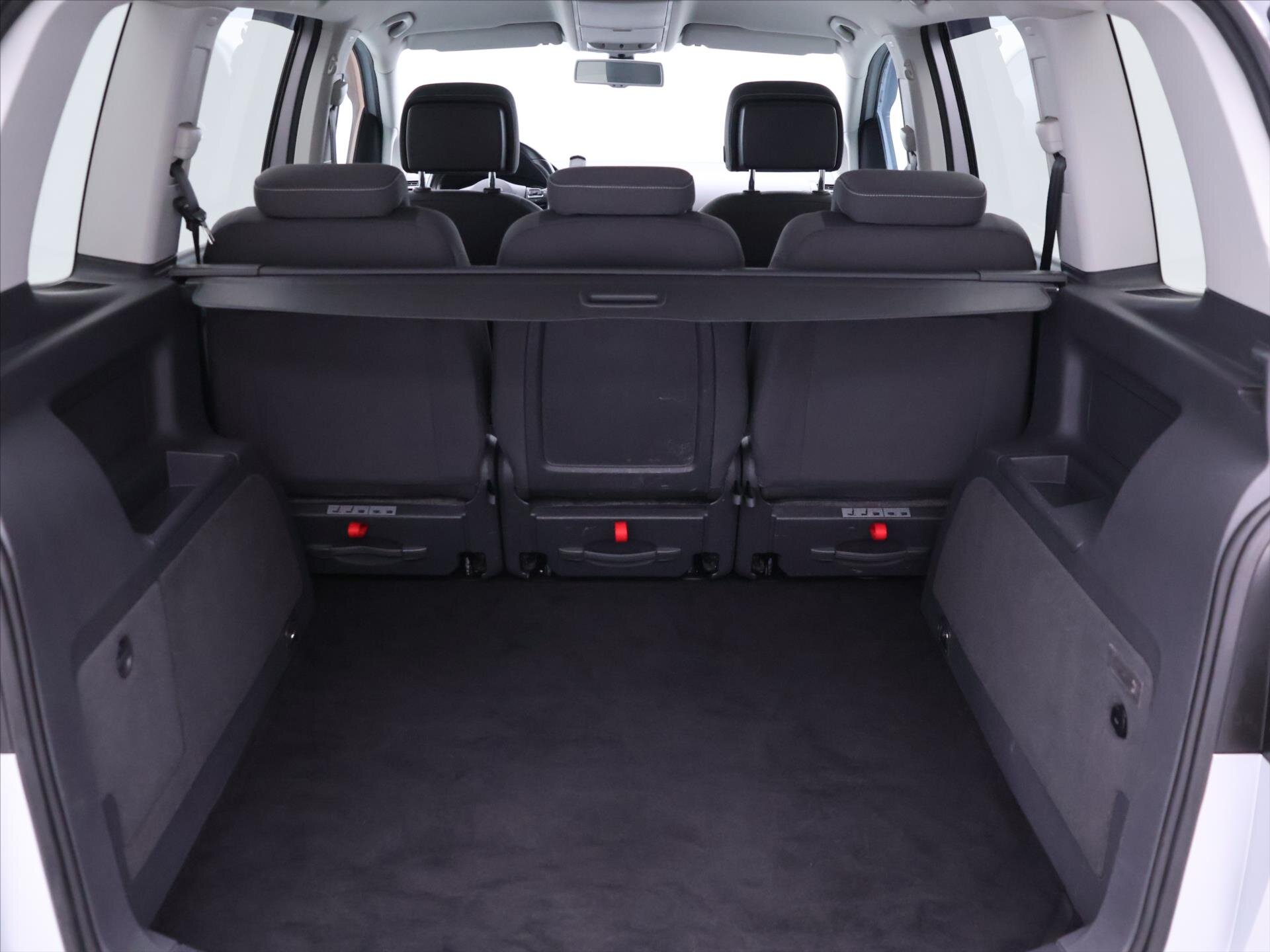 Volkswagen Touran MPV 1,6 l 77 kw