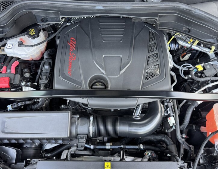 Alfa Romeo Stelvio 42