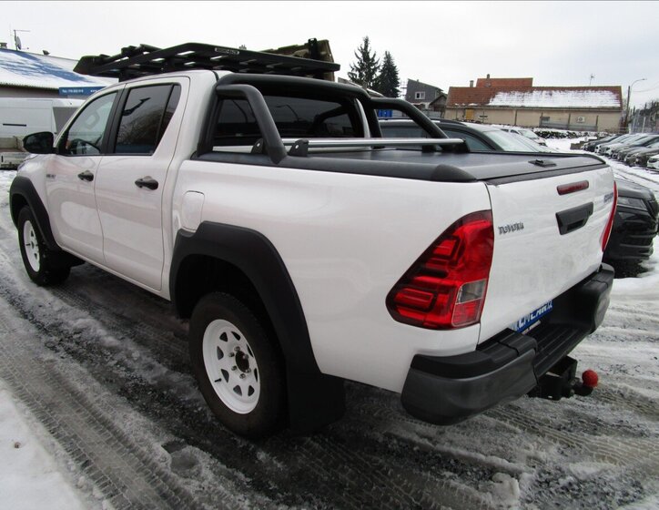 Toyota Hilux Pick-up 2,4 l 110 kw