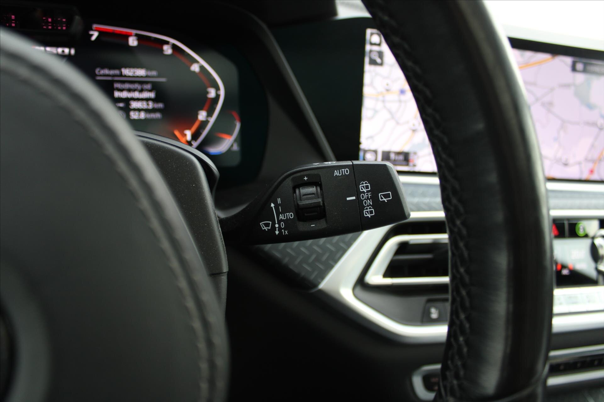 BMW X7 SUV 4,4 l 390 kw