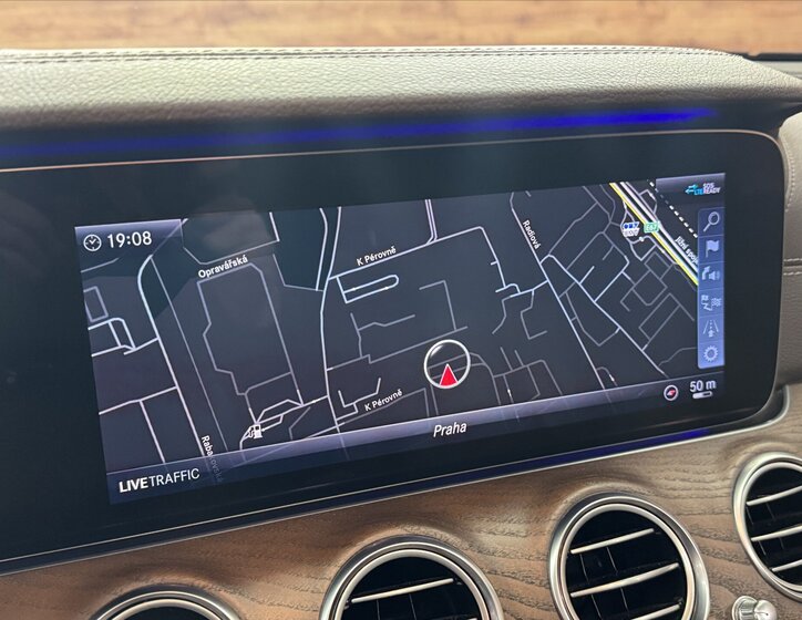 Mercedes-Benz Třídy E Sedan / Limuzína 2,9 l 250 kw