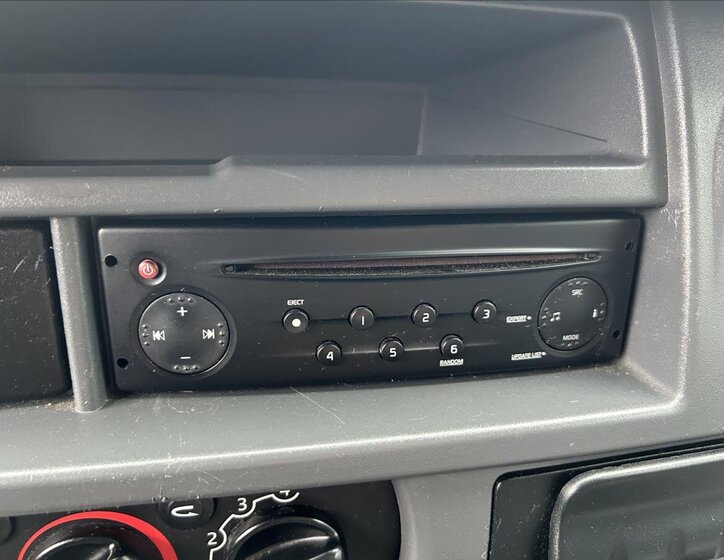 Renault Master Skříň 2,5 l 107 kw