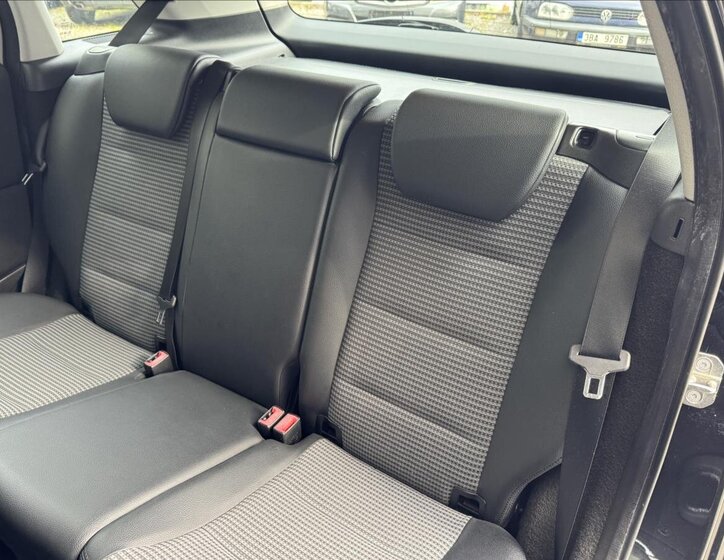 Mercedes-Benz Třídy B 32