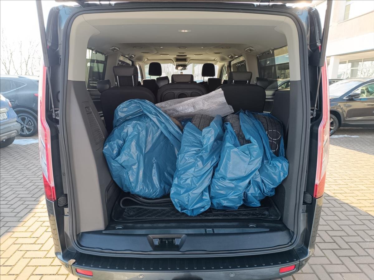 Ford Tourneo Custom MPV 2,0 l 110 kw