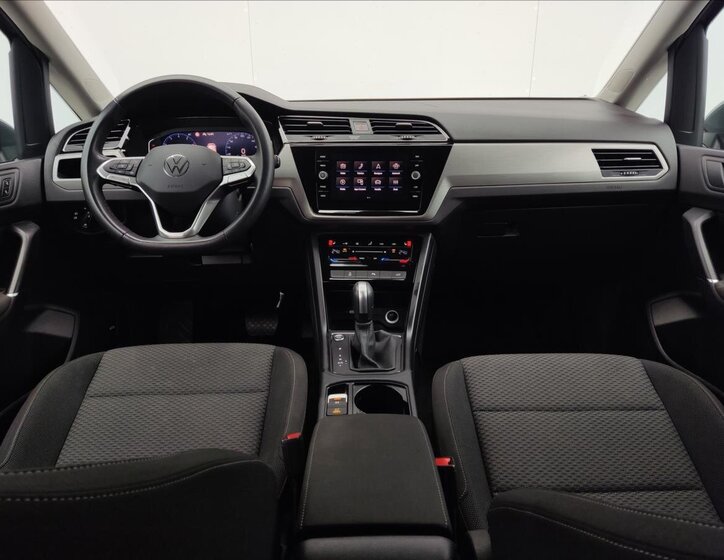 Volkswagen Touran MPV 1,5 l 110 kw