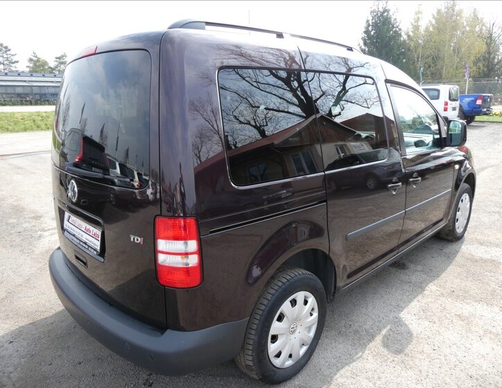 Volkswagen Caddy Kombi 1,6 l 75 kw