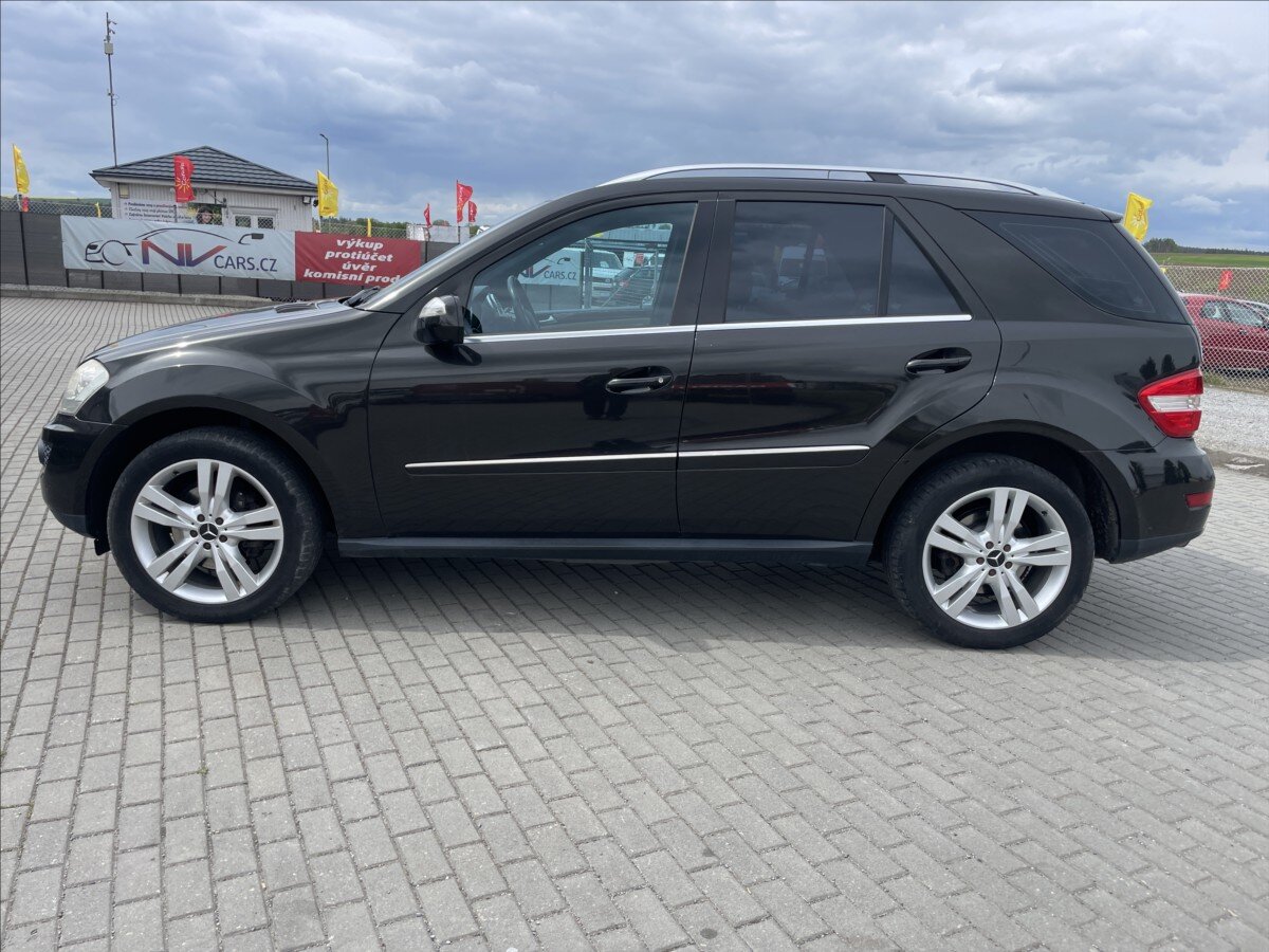 Mercedes-Benz Třídy M SUV / Terénní 3,0 l 165 kw