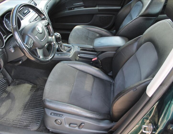 Škoda Superb Kombi 2,0 l 125 kw