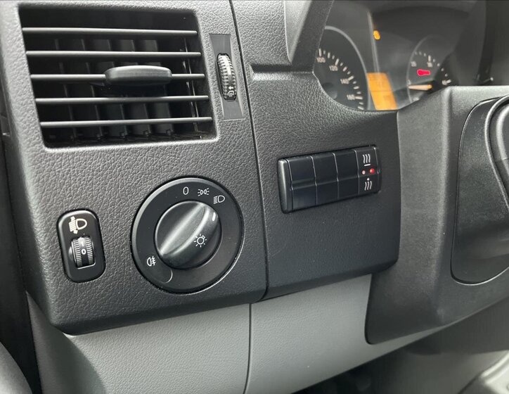 Mercedes-Benz Sprinter 11