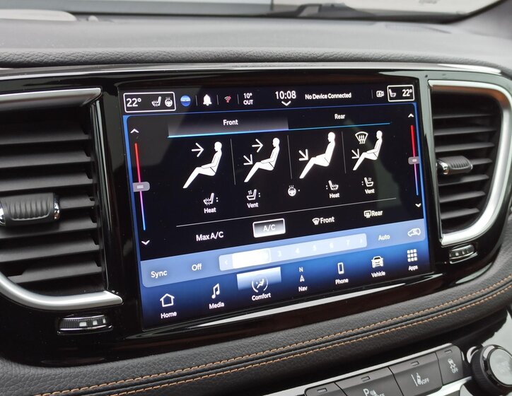 Chrysler Pacifica 26