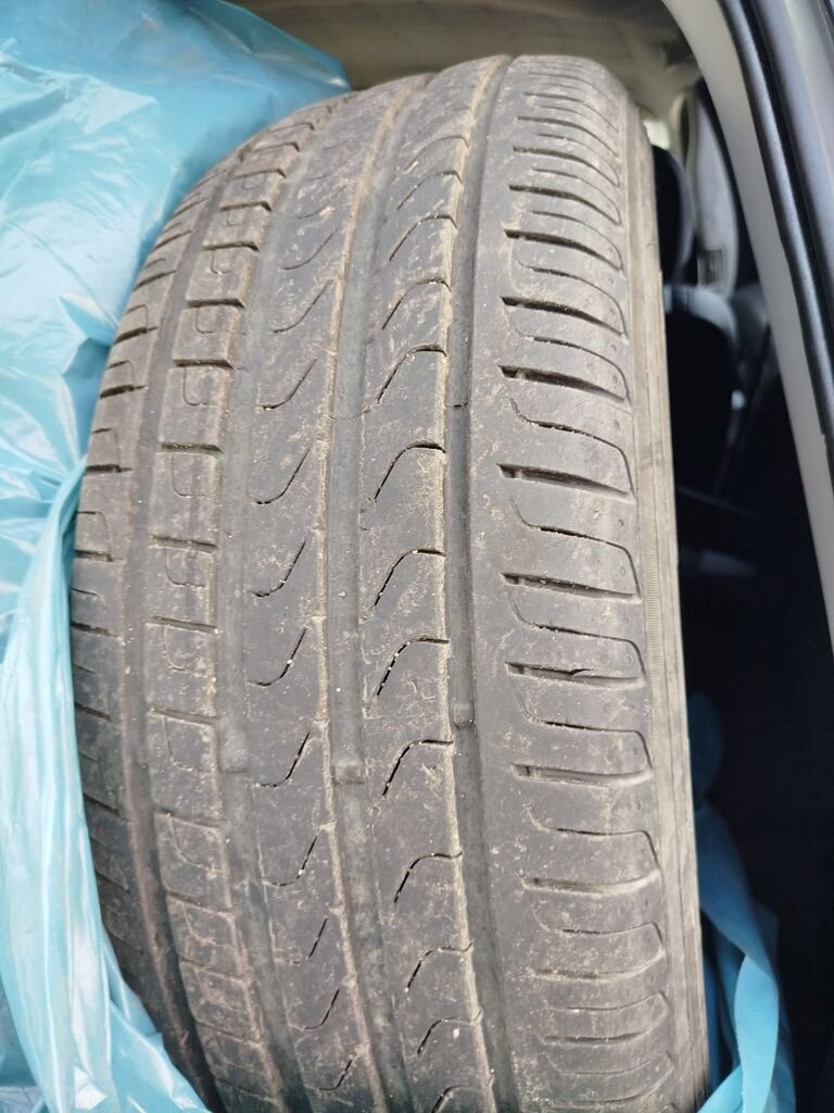 Volvo XC90 SUV / Terénní 2,4 l 136 kw