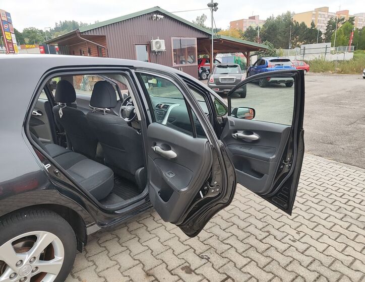 Toyota Auris 8