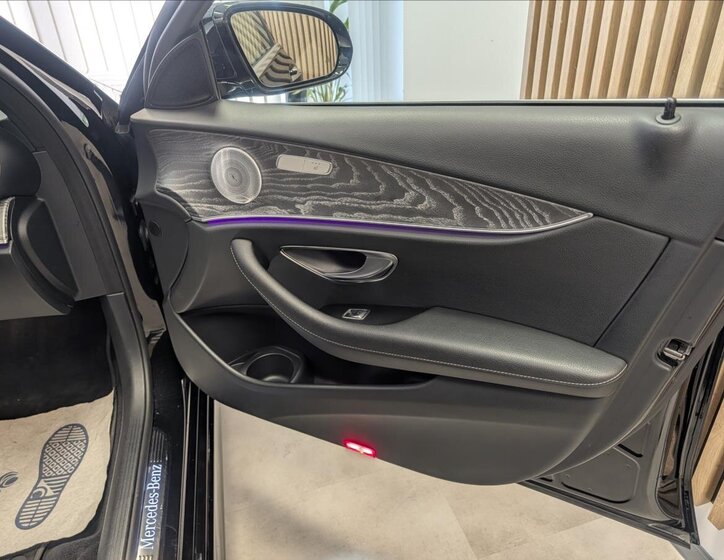 Mercedes-Benz Třídy E Kombi 2,0 l 143 kw