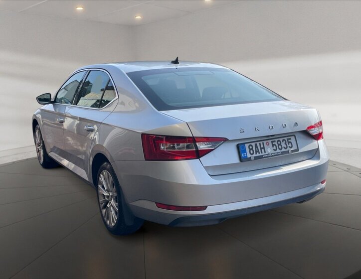 Škoda Superb Liftback 2,0 l 110 kw