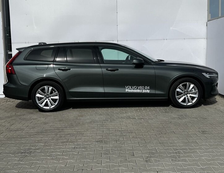 Volvo V60 Kombi 2,0 l 145 kw