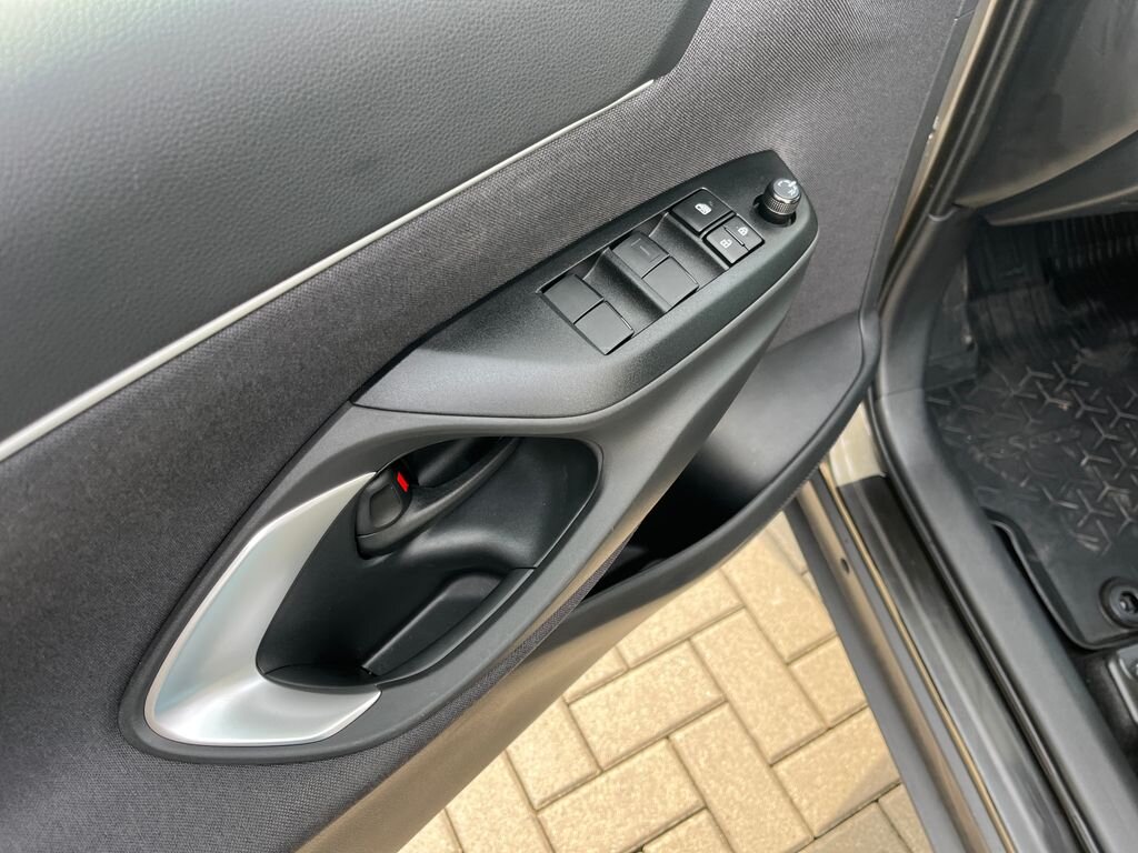 Toyota Yaris Cross SUV / Terénní 1,5 l 68 kw