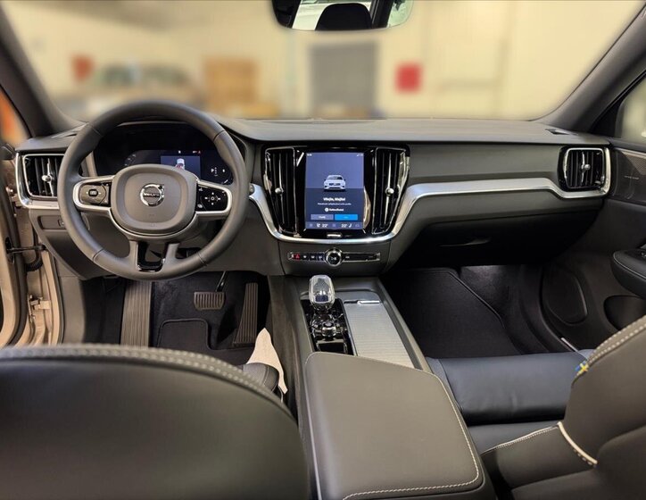 Volvo V60 Kombi 2,0 l 145 kw