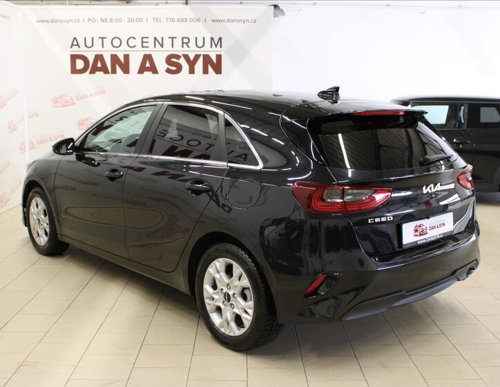 KIA Ceed Hatchback 1,5 l 117 kw