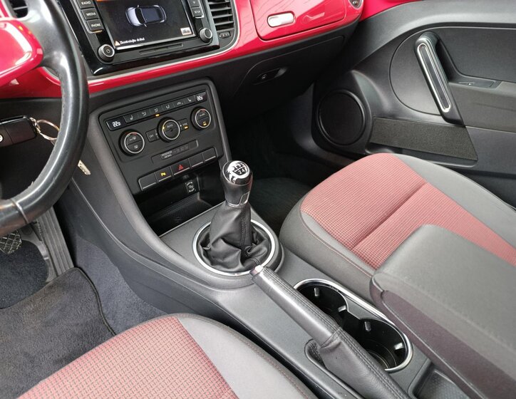 Volkswagen Beetle Kabriolet 1,2 l 77 kw