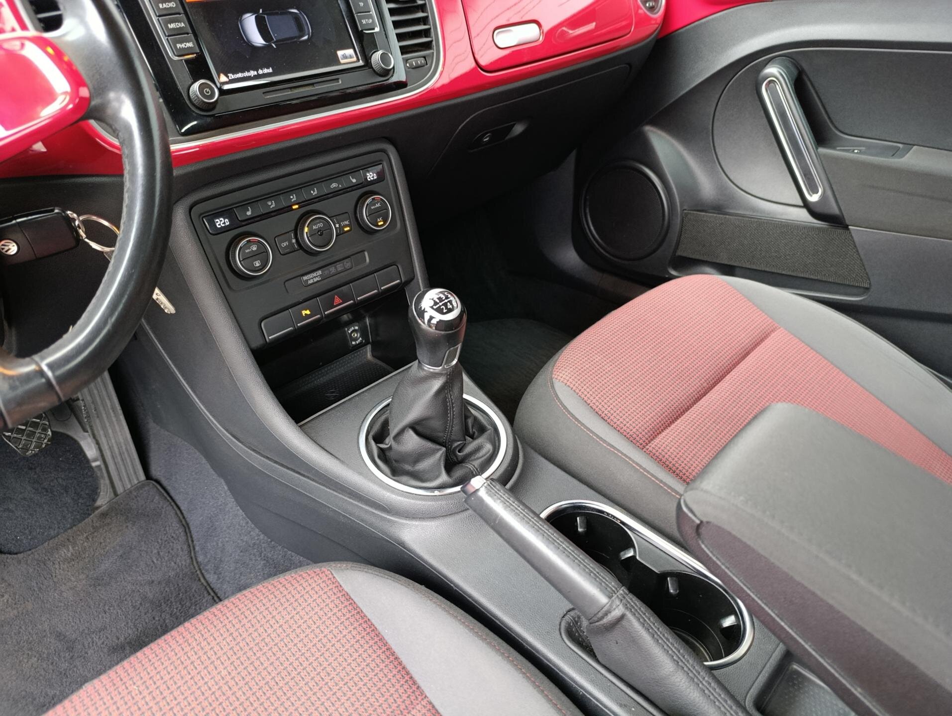 Volkswagen Beetle Kabriolet 1,2 l 77 kw