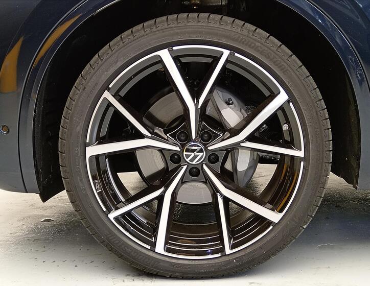 Volkswagen Touareg 9