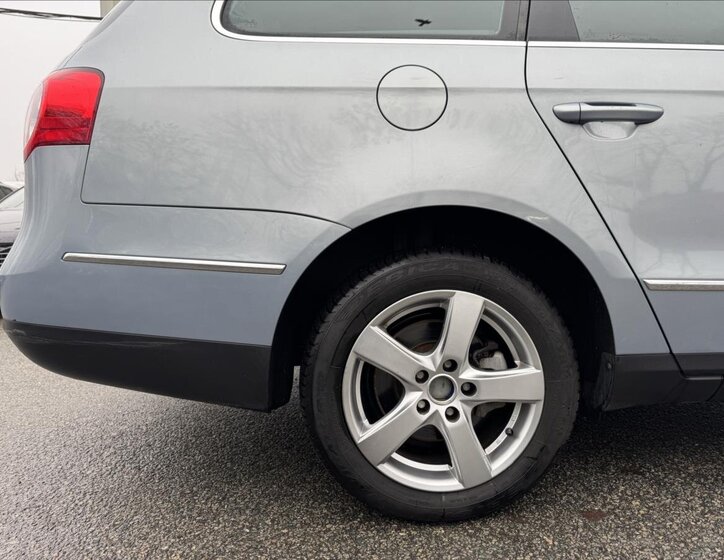 Volkswagen Passat Kombi 2,0 l 103 kw