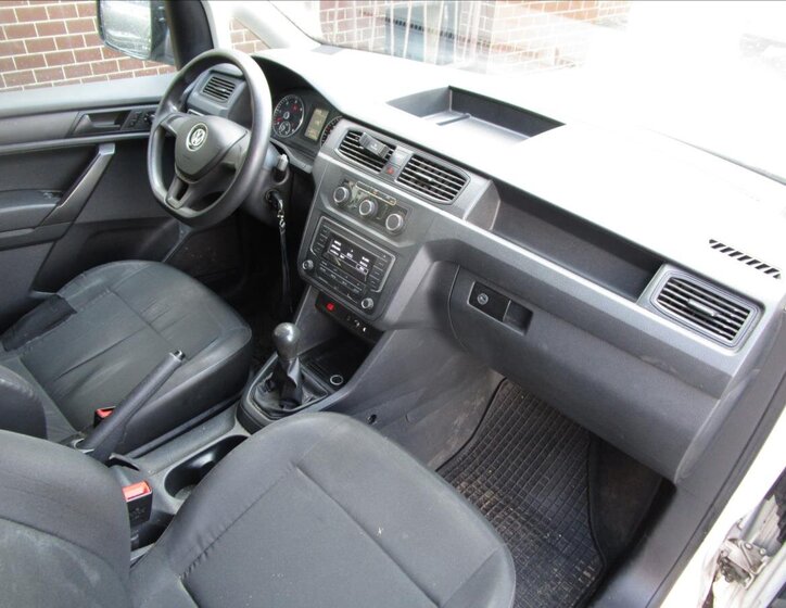 Volkswagen Caddy Skříň 2,0 l 75 kw