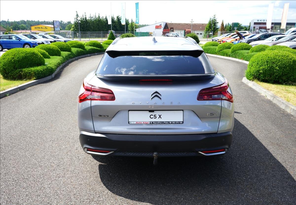Citroën C5 X Hatchback 1,6 l 133 kw