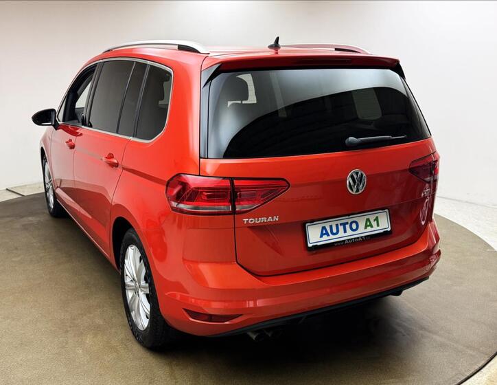 Volkswagen Touran 6
