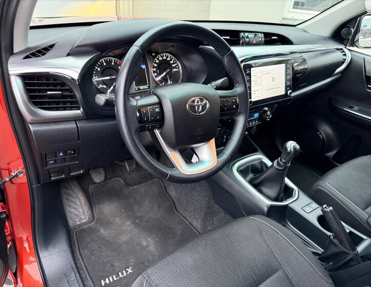 Toyota Hilux Pick-up 2,4 l 110 kw
