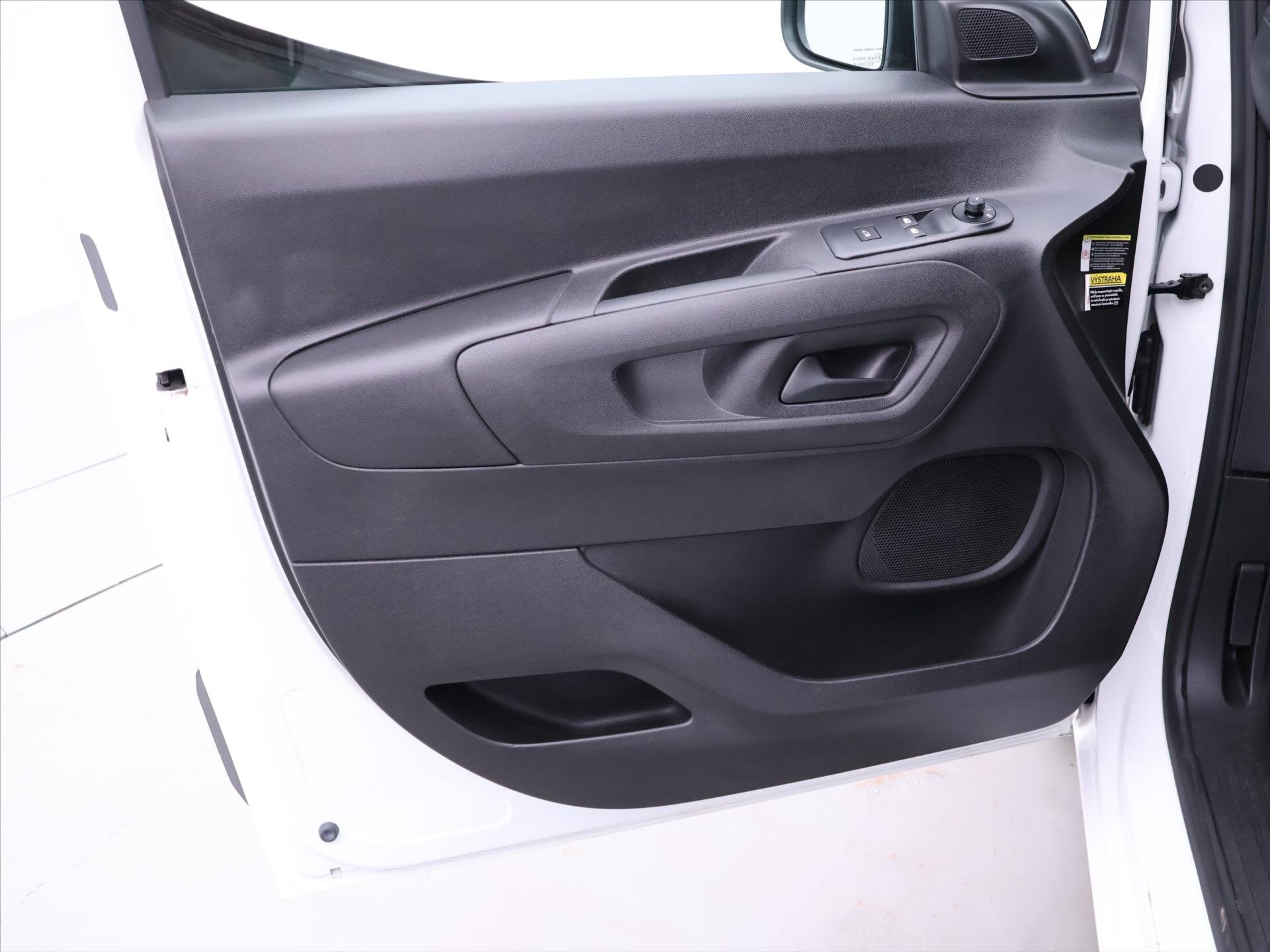 Peugeot Partner Ostatní 1,2 l 81 kw