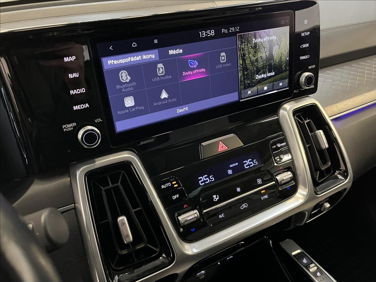 KIA Sorento SUV / Terénní 2,2 l 148 kw